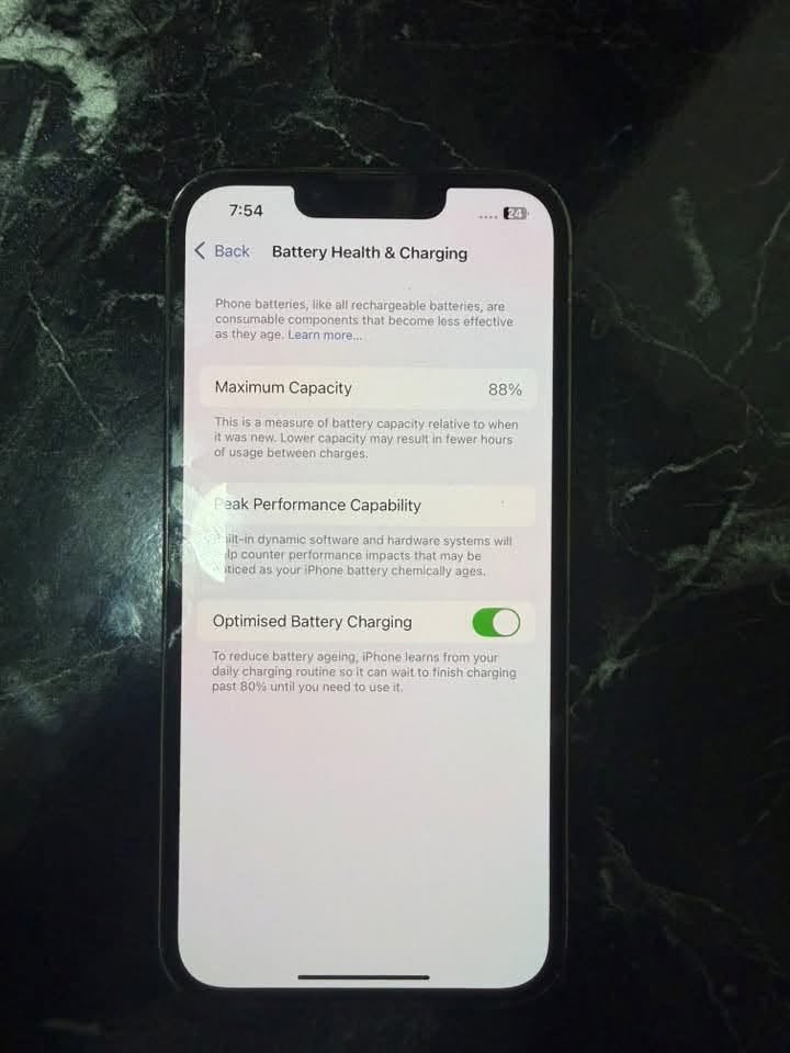 iPhone 13 Pro, 88% battery health