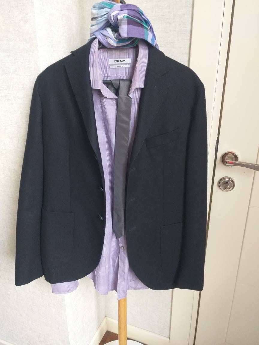 DKNY paltar M ölçüsü, ayaqqabı 42