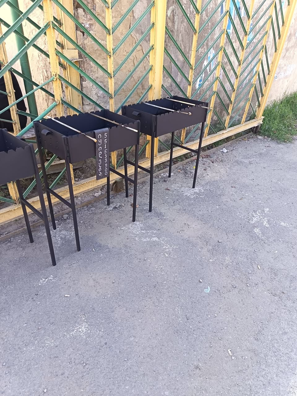 Metal BBQ grill (mangal)