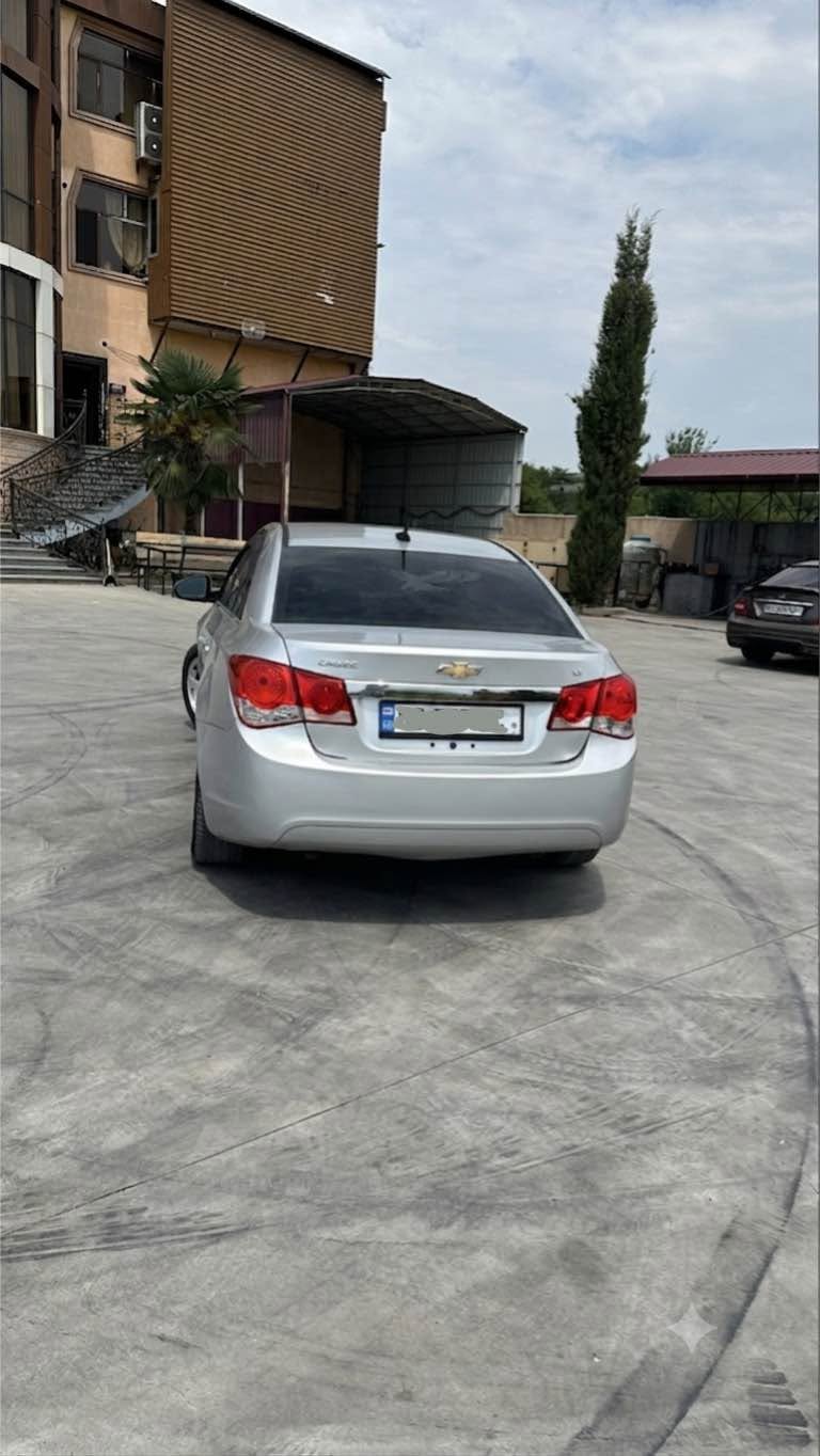 Chevrolet Cruze 2011