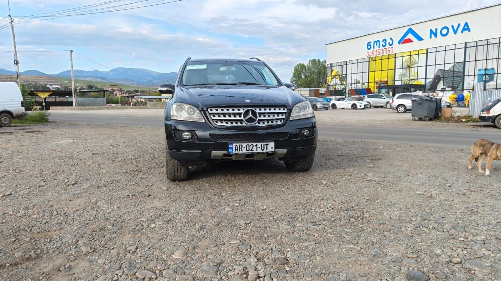 Maşın normal vəziyyətdədir. 30.6 2006. Qiyməti 4500$. Həmçinin dəyişmək olar.