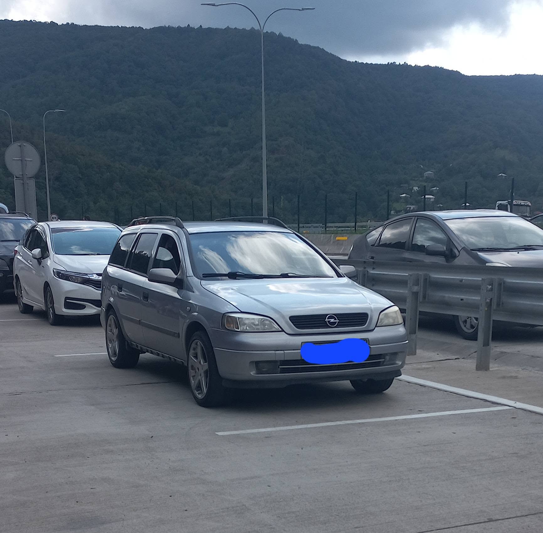 Վաճառվում է 2000 թվականի 1.6 Էկոտեկ գազ բենզին — 2,700$