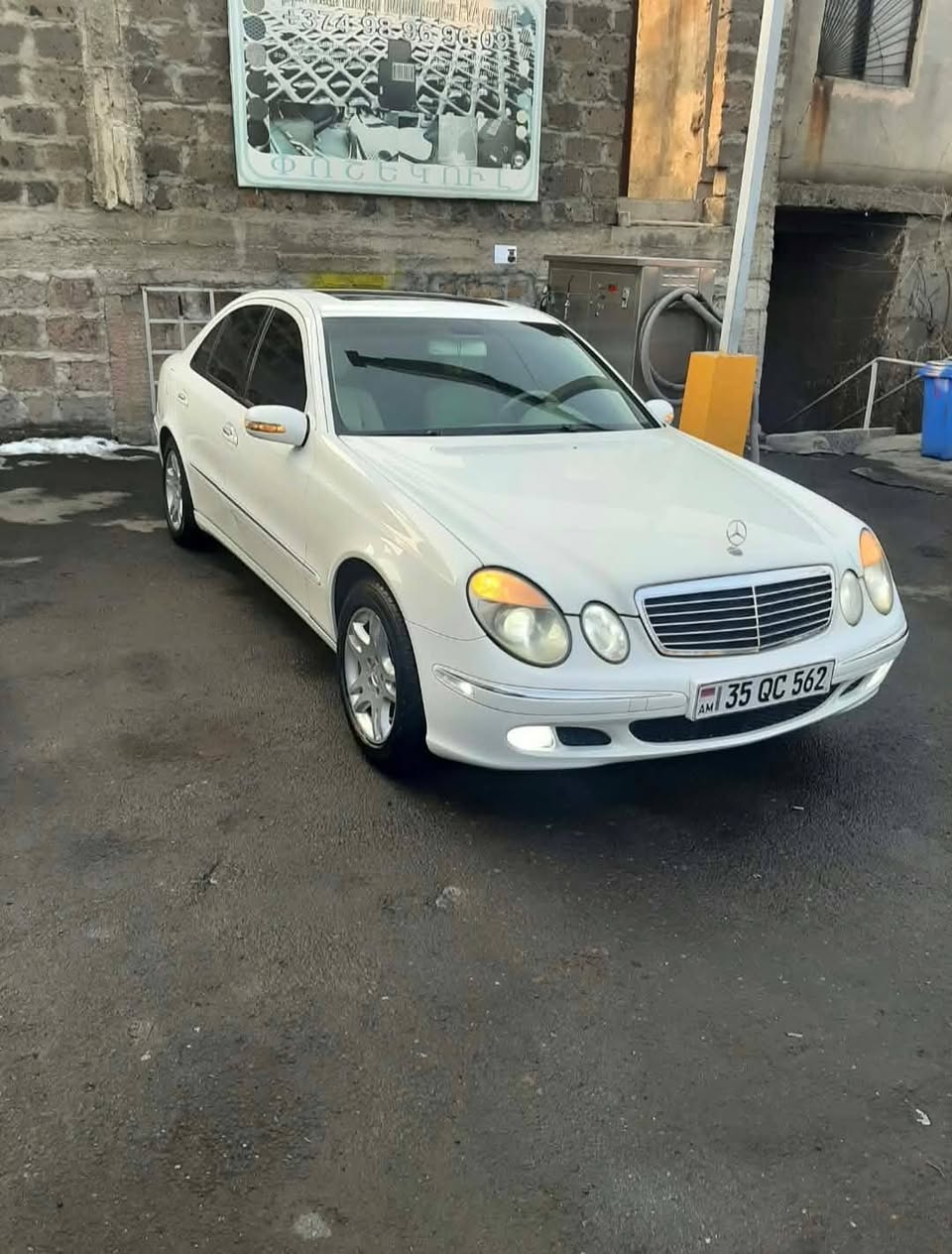 Mercedes E 320
