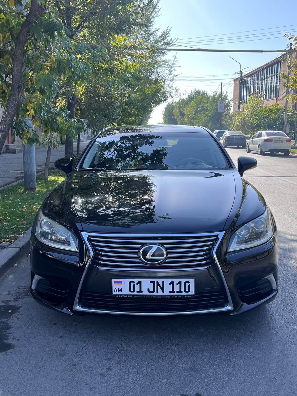 Lexus LS460