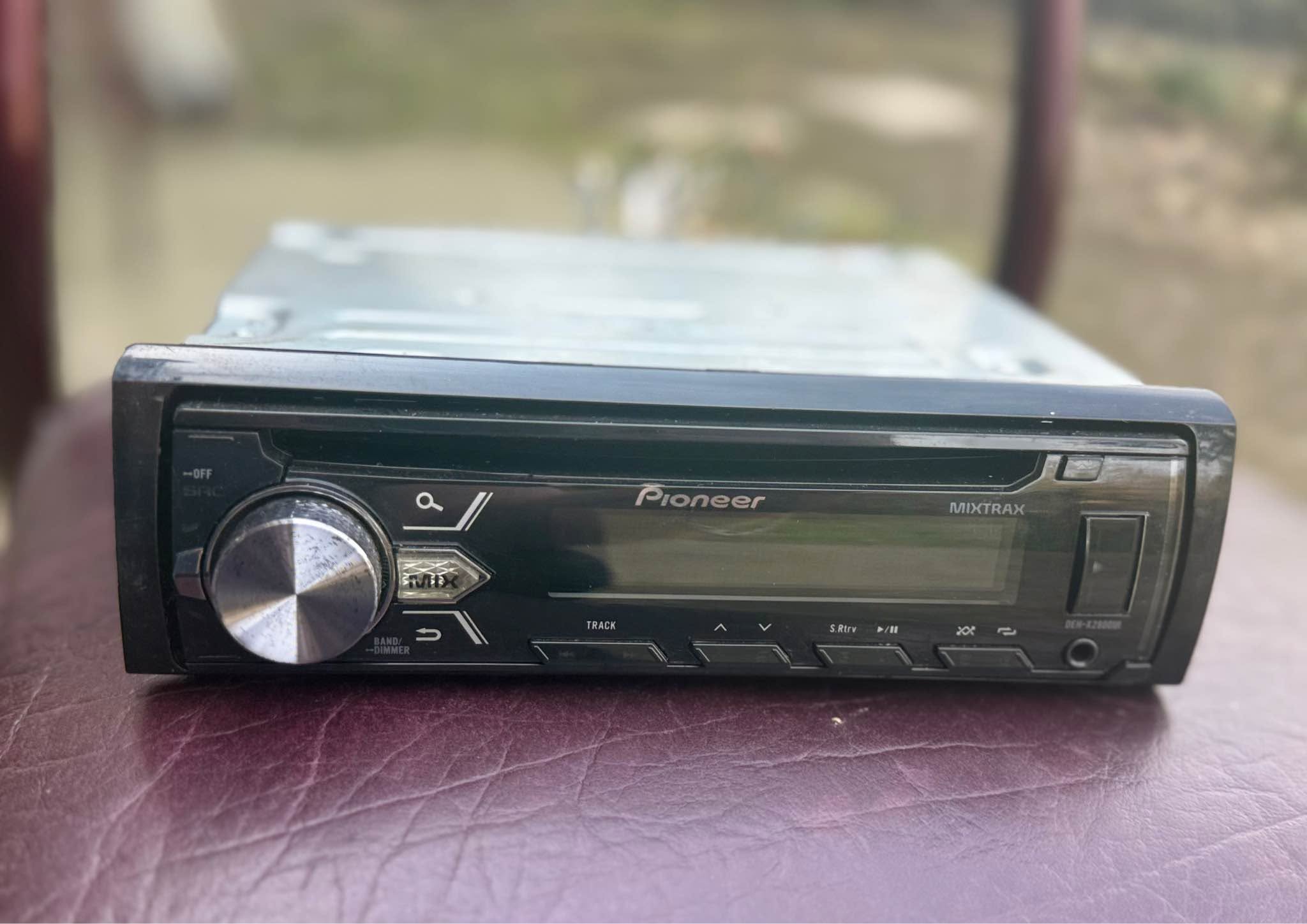Ավտոմեքենա — 180₾