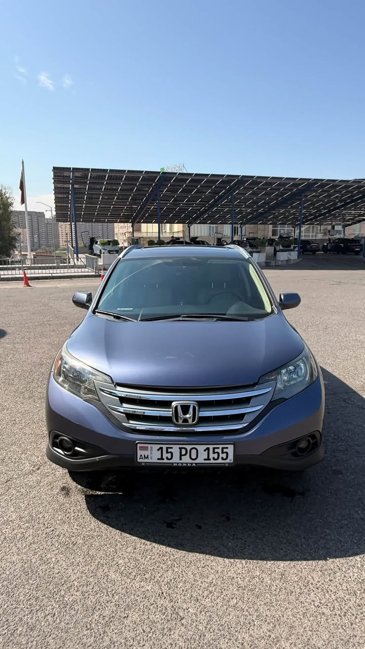 Honda CR-V 2012 — 12,600$