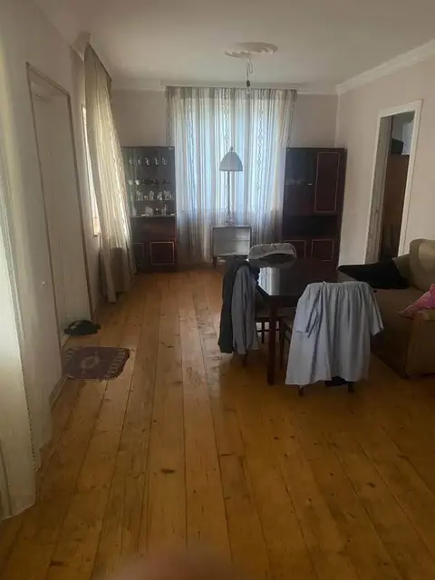 Эв/Вилла — 150 000 долларов
