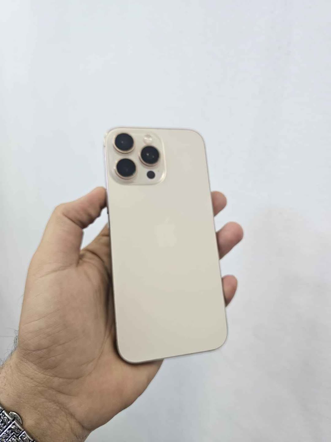 iPhone, batareya 92%, zavod dəyişəni yoxdur