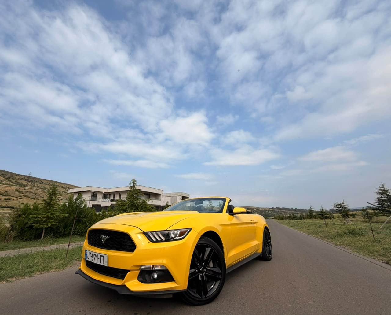 Ford Mustang 2015 — 12,900$