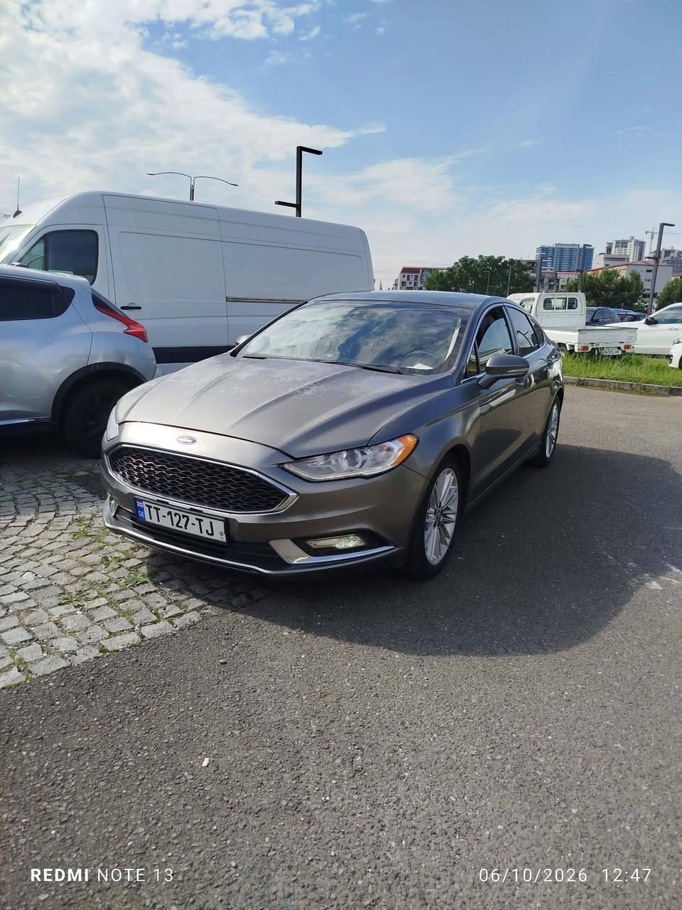 Təcili satılır 2012-ci il 2.0 benzin — 4,000$
