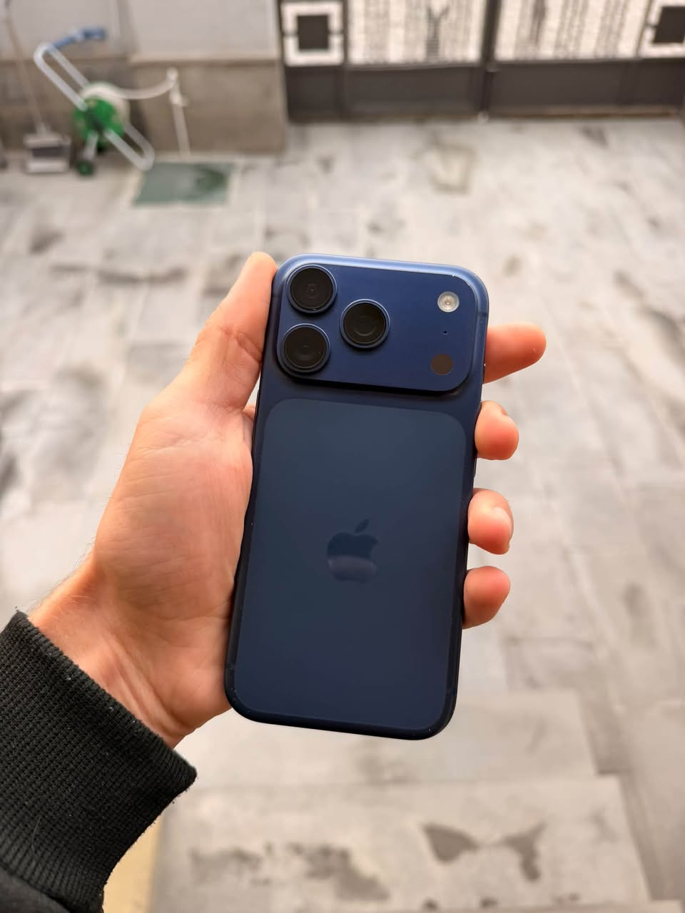 Картачек нор грек кам зангек, iPhone 17 — 320,000֏