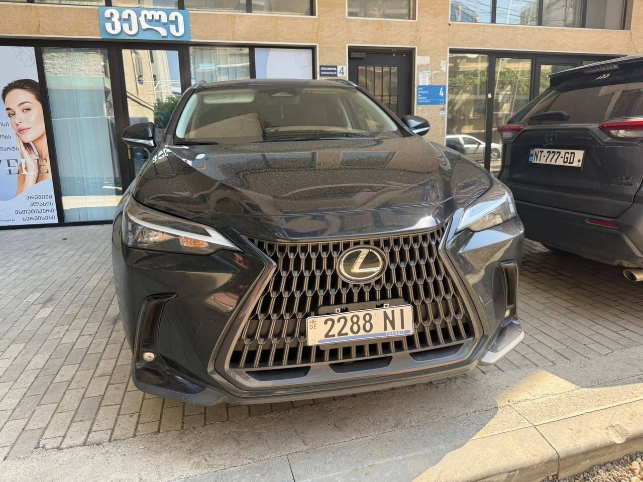 იყიდება 2023 წლის 12 თვის LEXUS