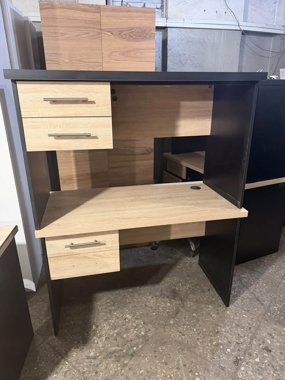 საწყობიდან ფასი 170 ლარი ტელ