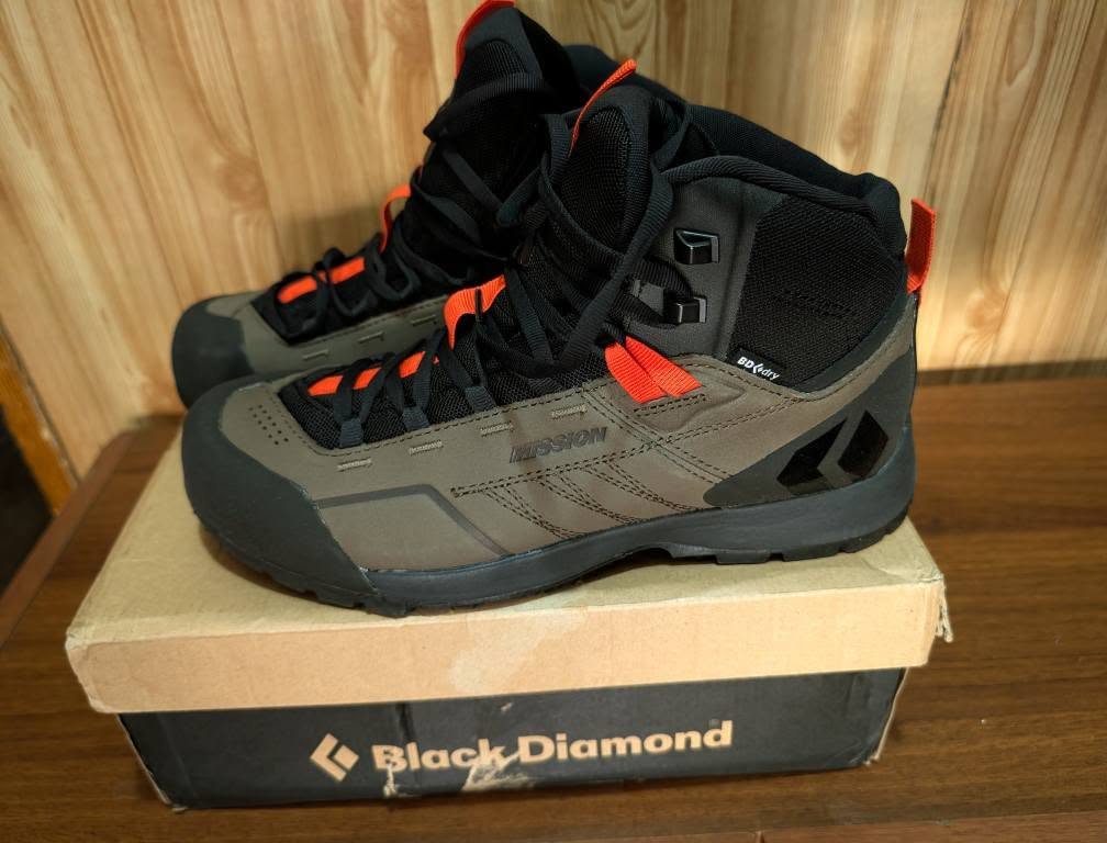 Black Diamond. Orijinal. Yeni. Su geçirmez. Boyut - 41/41.5. (26.5 cm keçe/şakak uzunluğu)