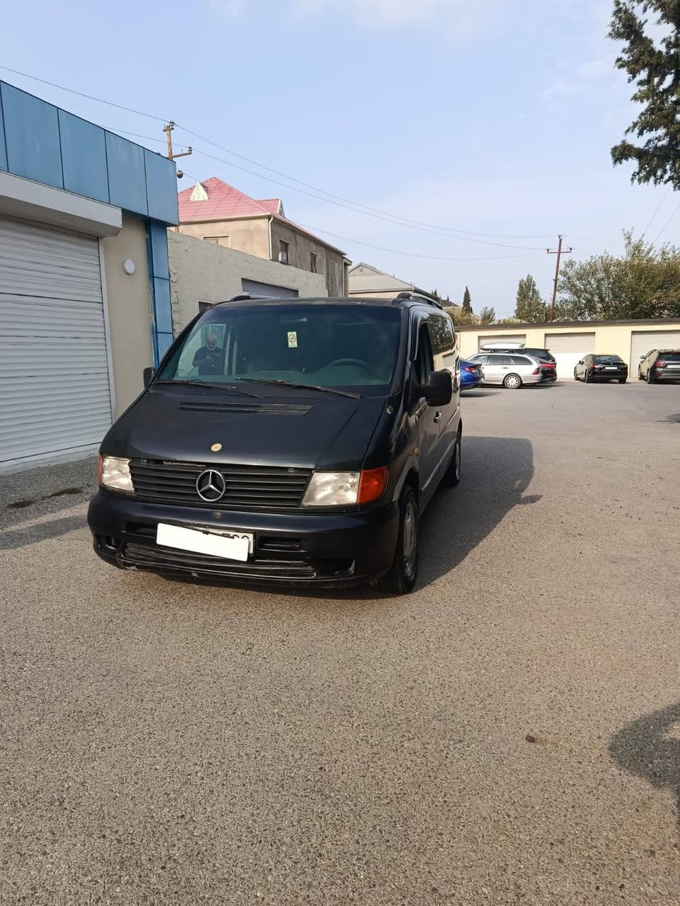 Avtomobil 1999