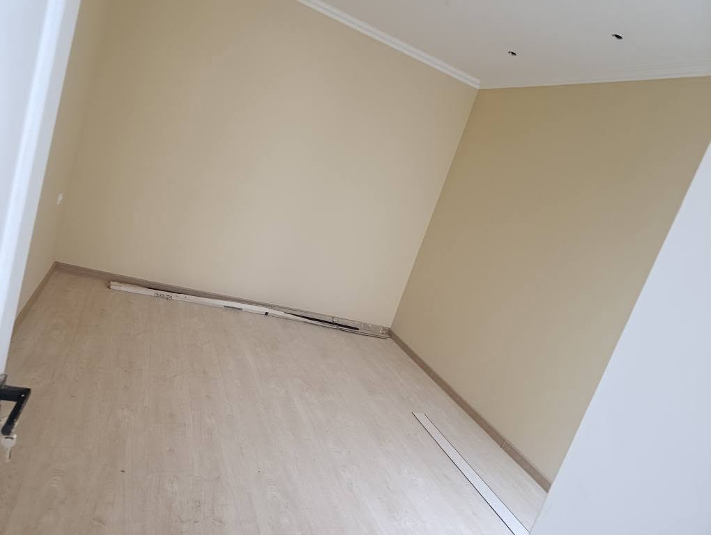 Satılır 3-otaqlı mənzil, Batumi