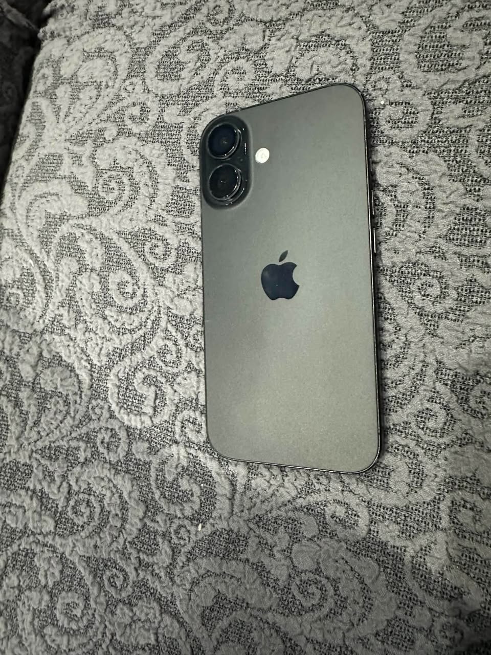 iPhone, technically in 10/10 condition