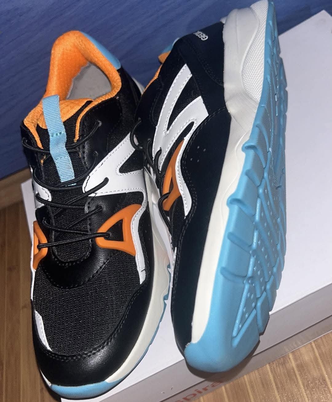 Tamamen yeni GEOX botları. 37 numara. 110 lari