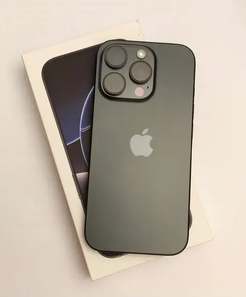 iPhone 16 Pro 256GB, battery 93%