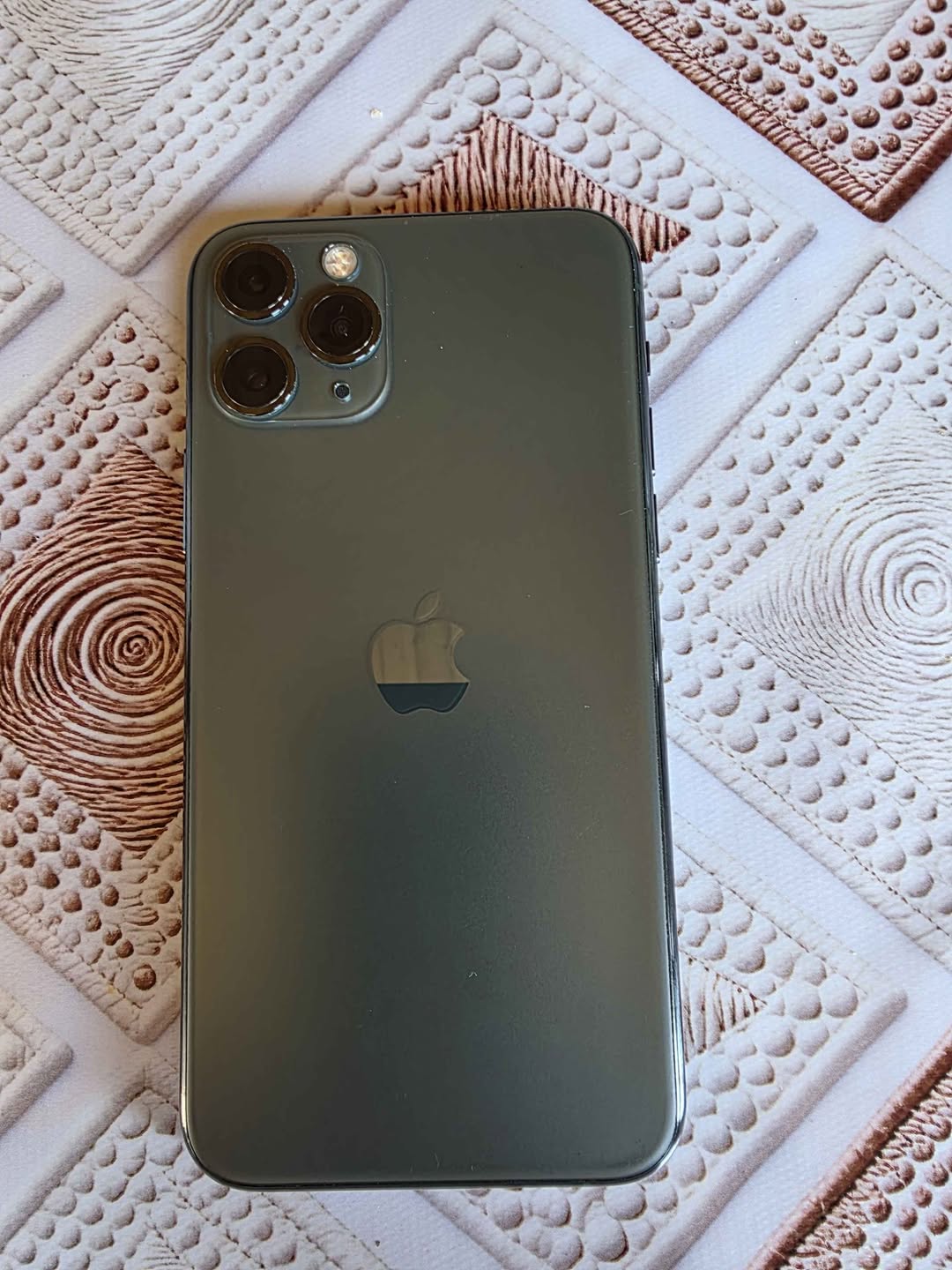 iPhone 11 Pro ideal durumdadır — 550₾