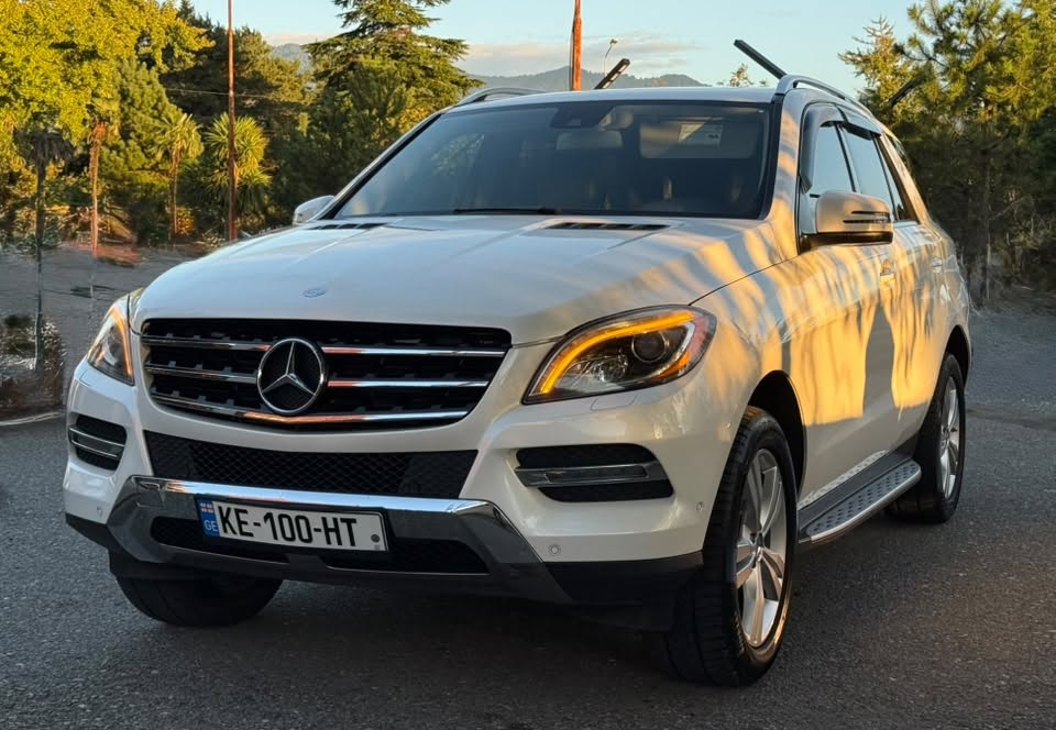 Продается Mercedes ML350 Diesel, 2013 года.