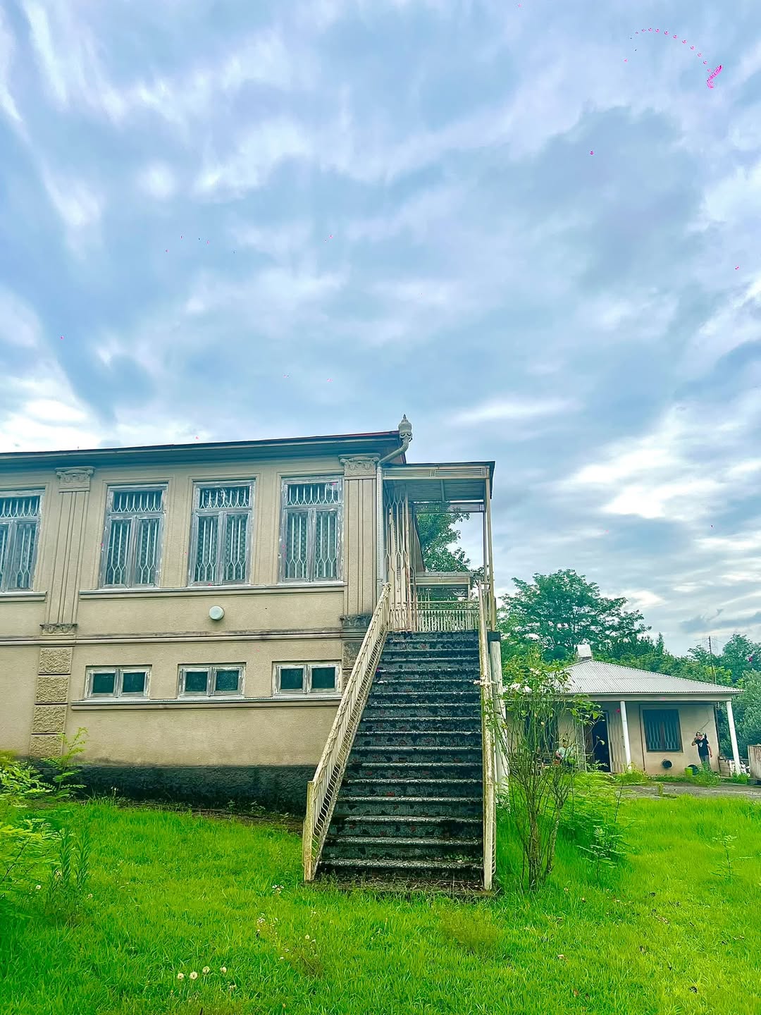 Ev satılık, qapı, Zaqatala, Ruх kəndində. — 60,000$