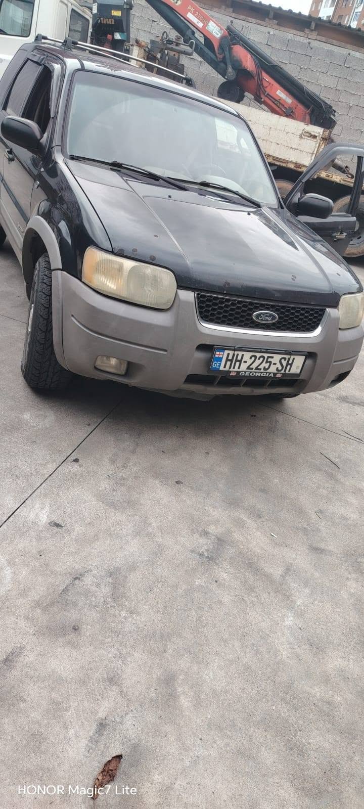 იყიდება.2002წ.4×4-ზე.თხევად გაზზე.ფასი:2500$ ტელ:.ბათუმი.