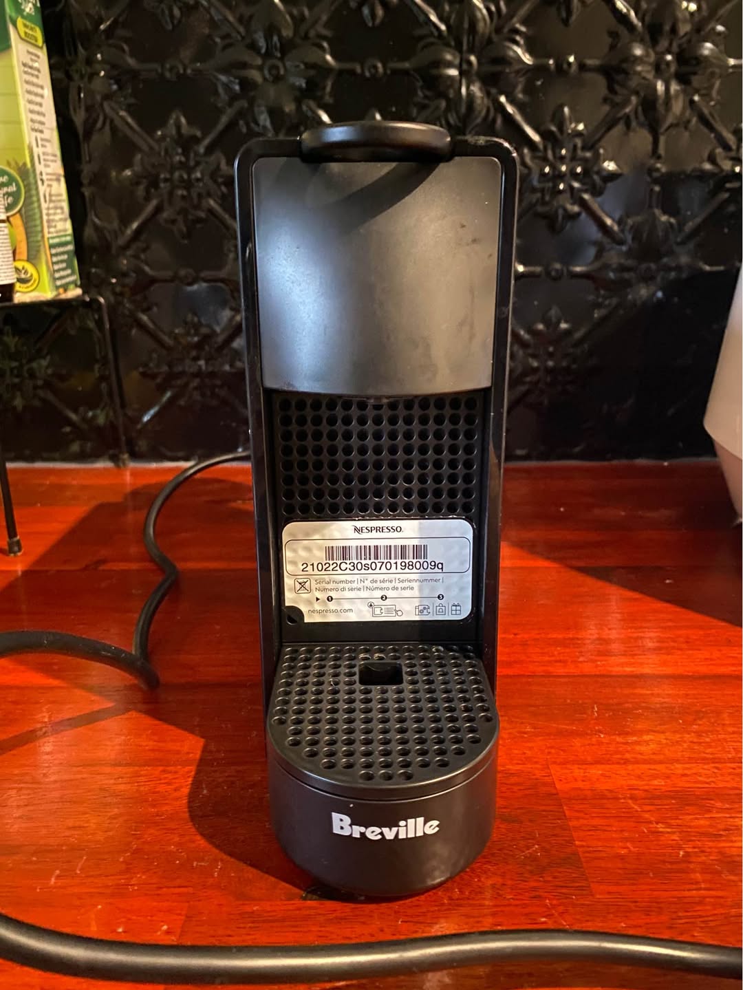 Yaklaşık yeni Breville Nespresso kahve makinesi