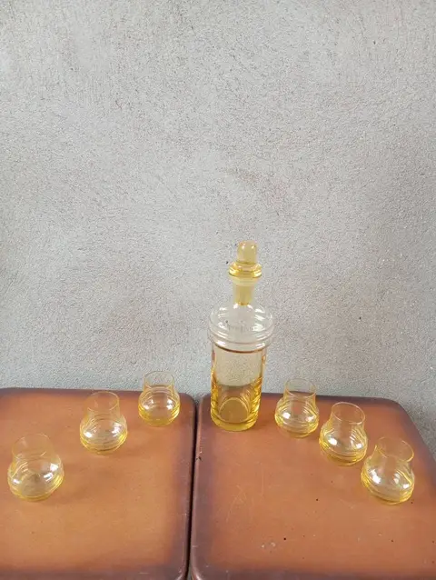 Sarı şüşə qrafin dəsti, 6 stəkan