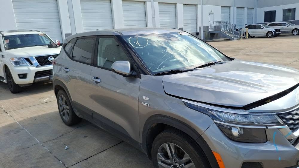 Kia Seltos 2022 — 12,700$
