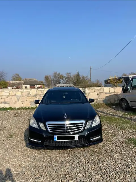 Mercedes-Benz E-Класс 2012