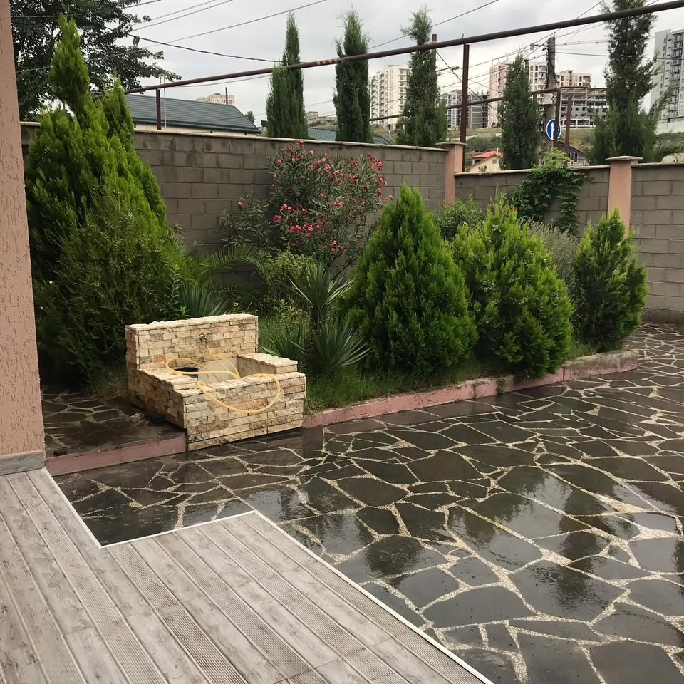 სახლი, თბილისი — $165,000