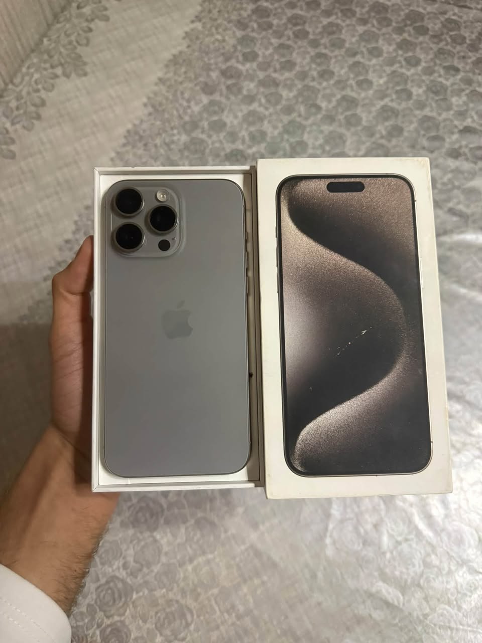 The iPhone 15 Pro Max is sold for 1,700₾