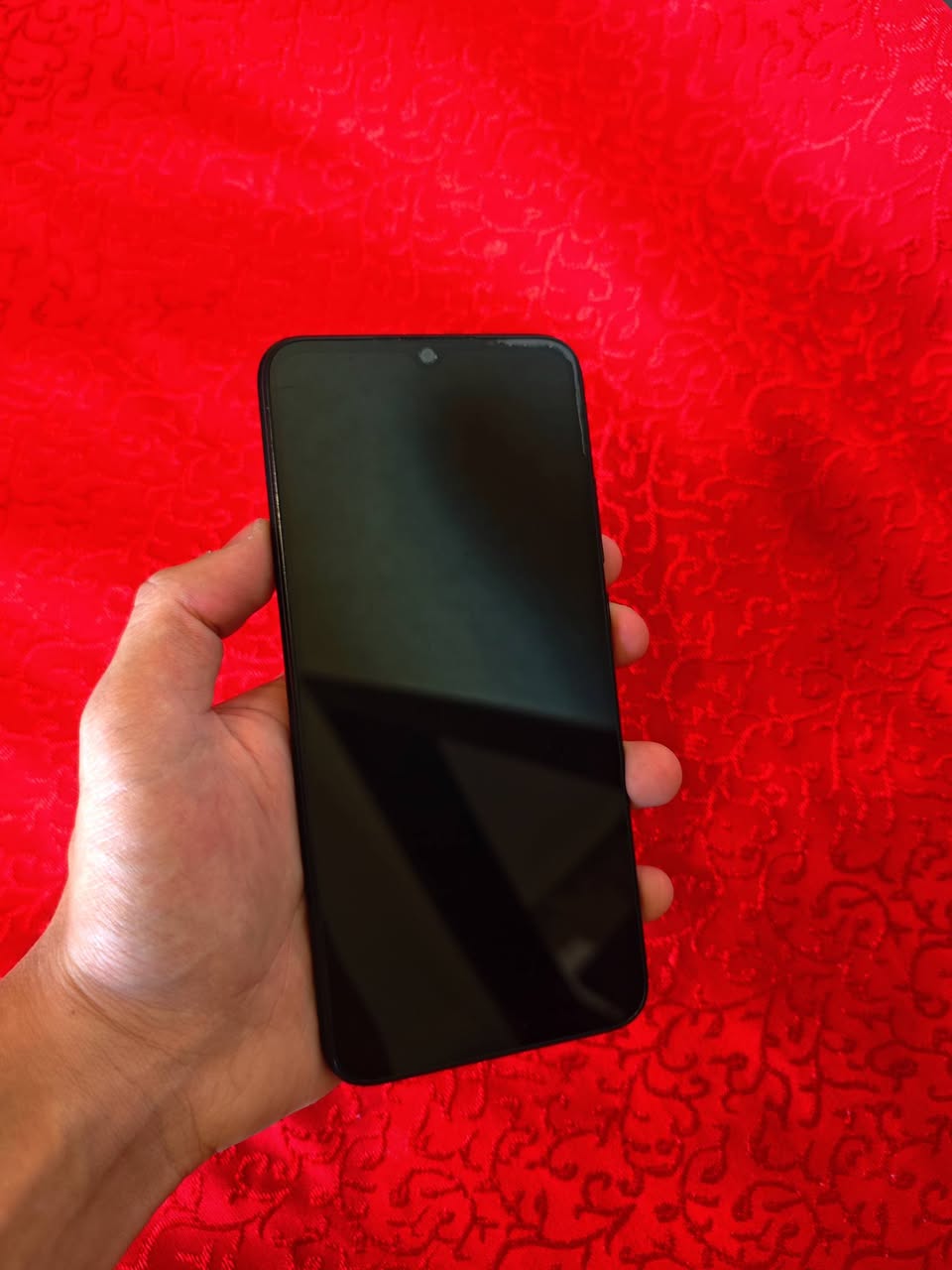 Redmi 9C идеальное состояние. 220₾ кто-нибудь