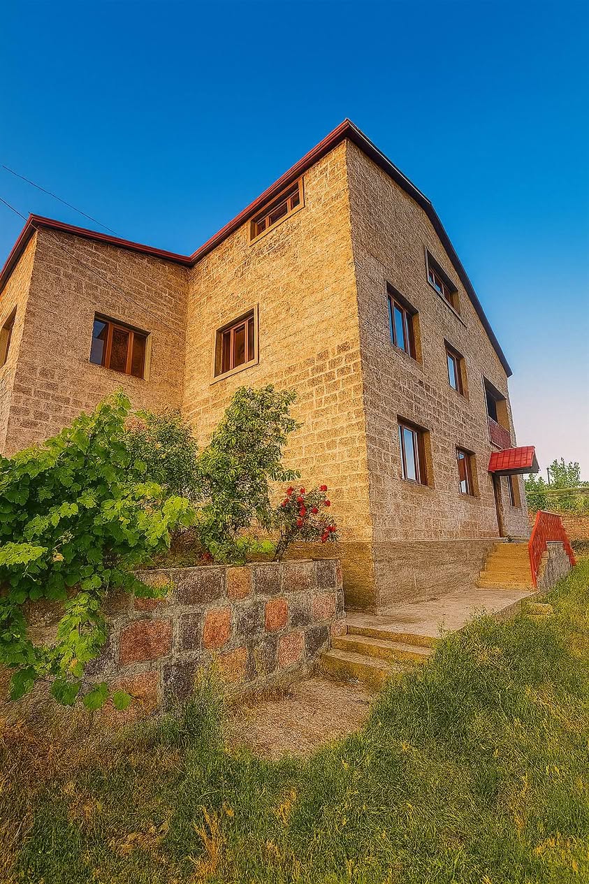 House for sale in Antarut, Aragatsotn
