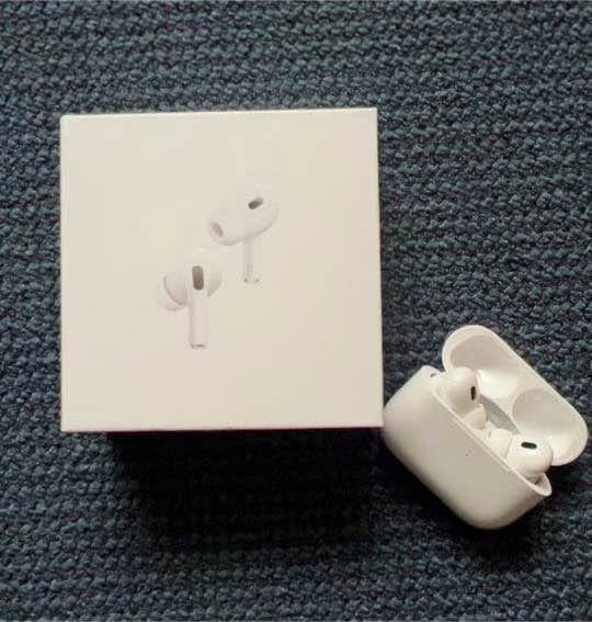 Apple AirPods Pro 2nd generation, with box