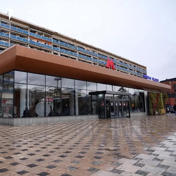 Metro Varkeţilide, nakış kurslarına katılan öğrencilere - 70₾