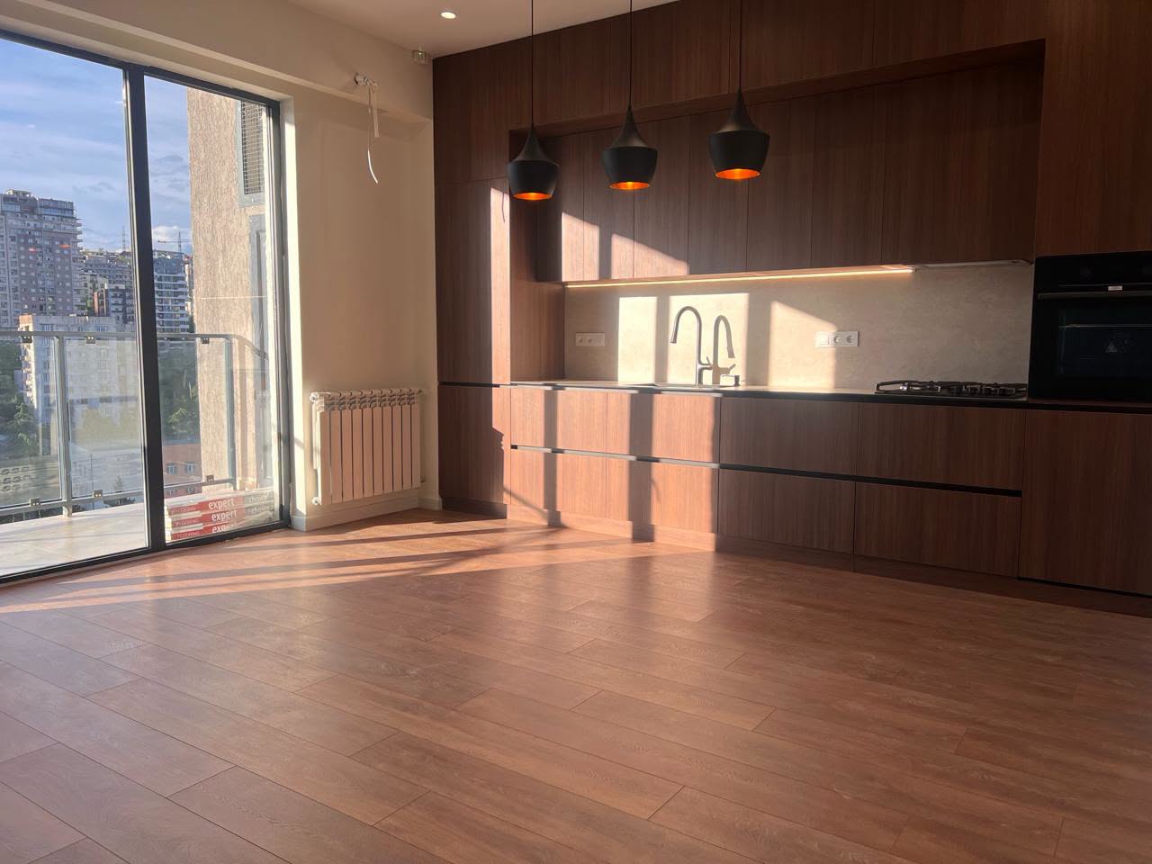 3 otaqlı mənzil satılır, Tbilisi — $25,000