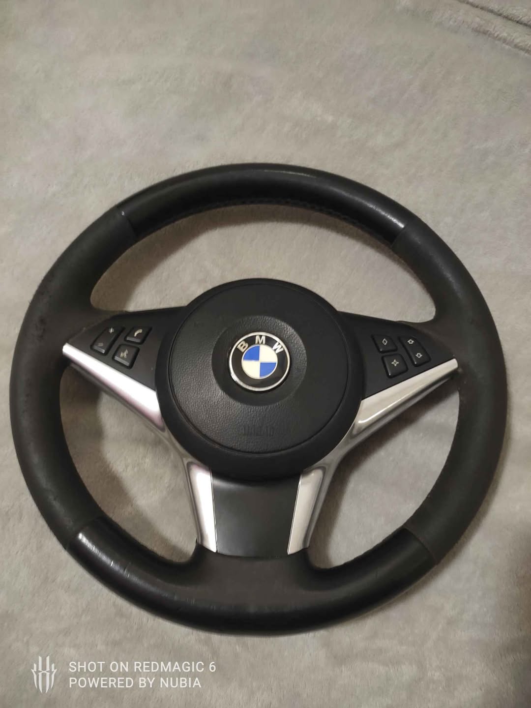Sells urgently ideal with its airbag