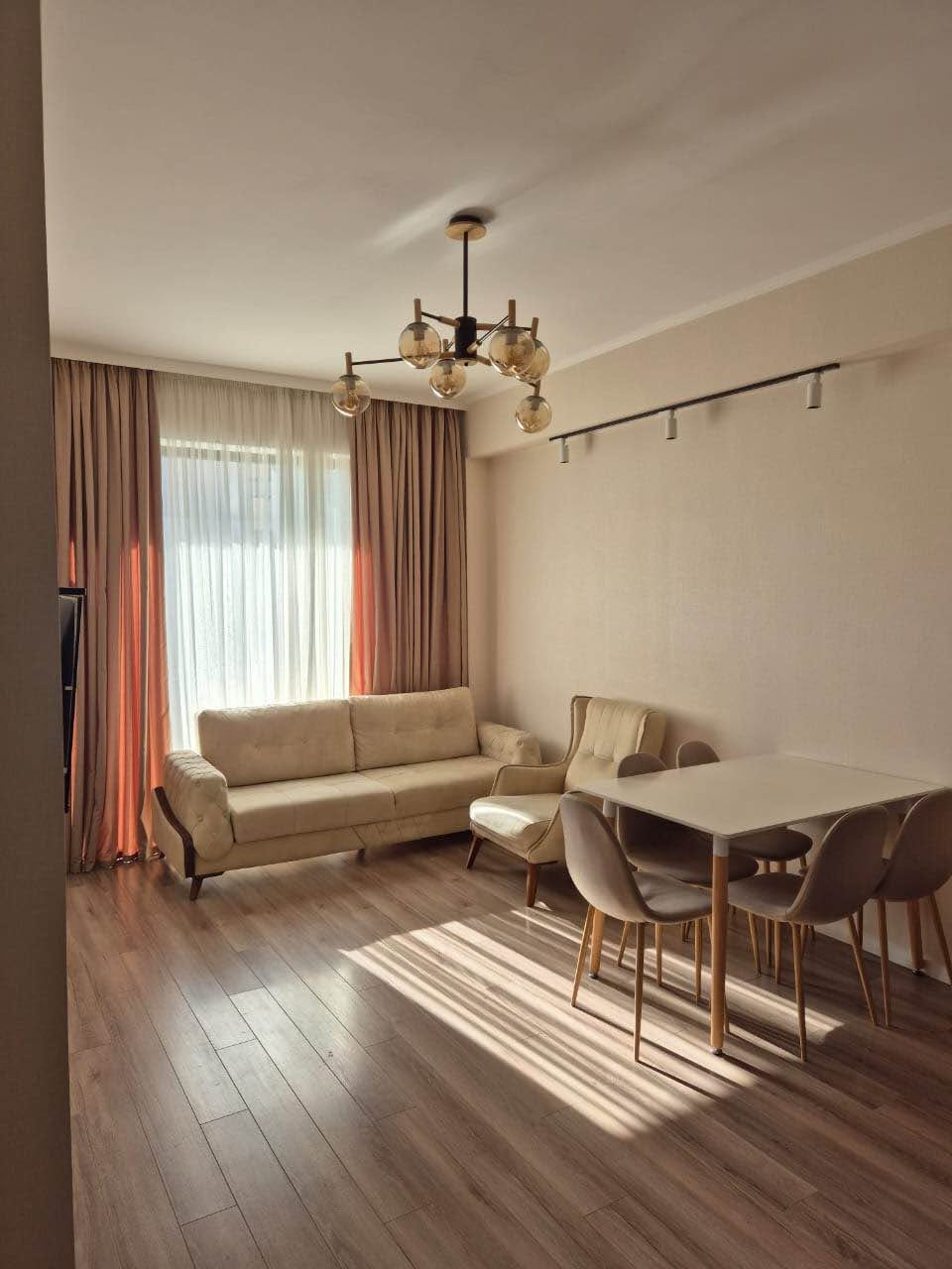 Վաճառվում է 2 սենյականոց բնակարան, Թբիլիսի — $76,000