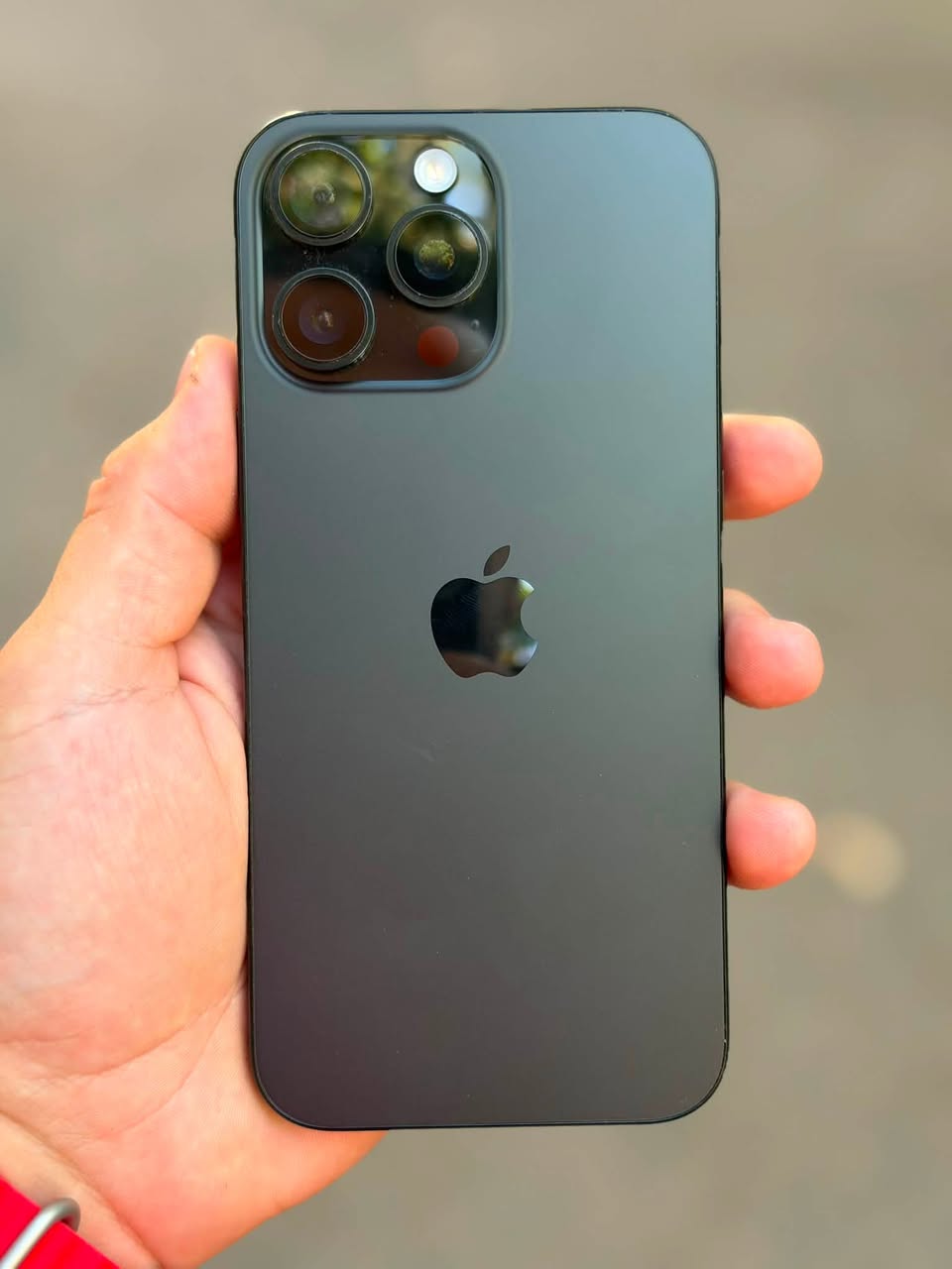 iPhone 16 Pro Max 256 GB. 2250 Lari.
