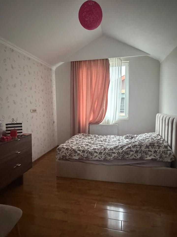 სახლი, თბილისი — $350,000