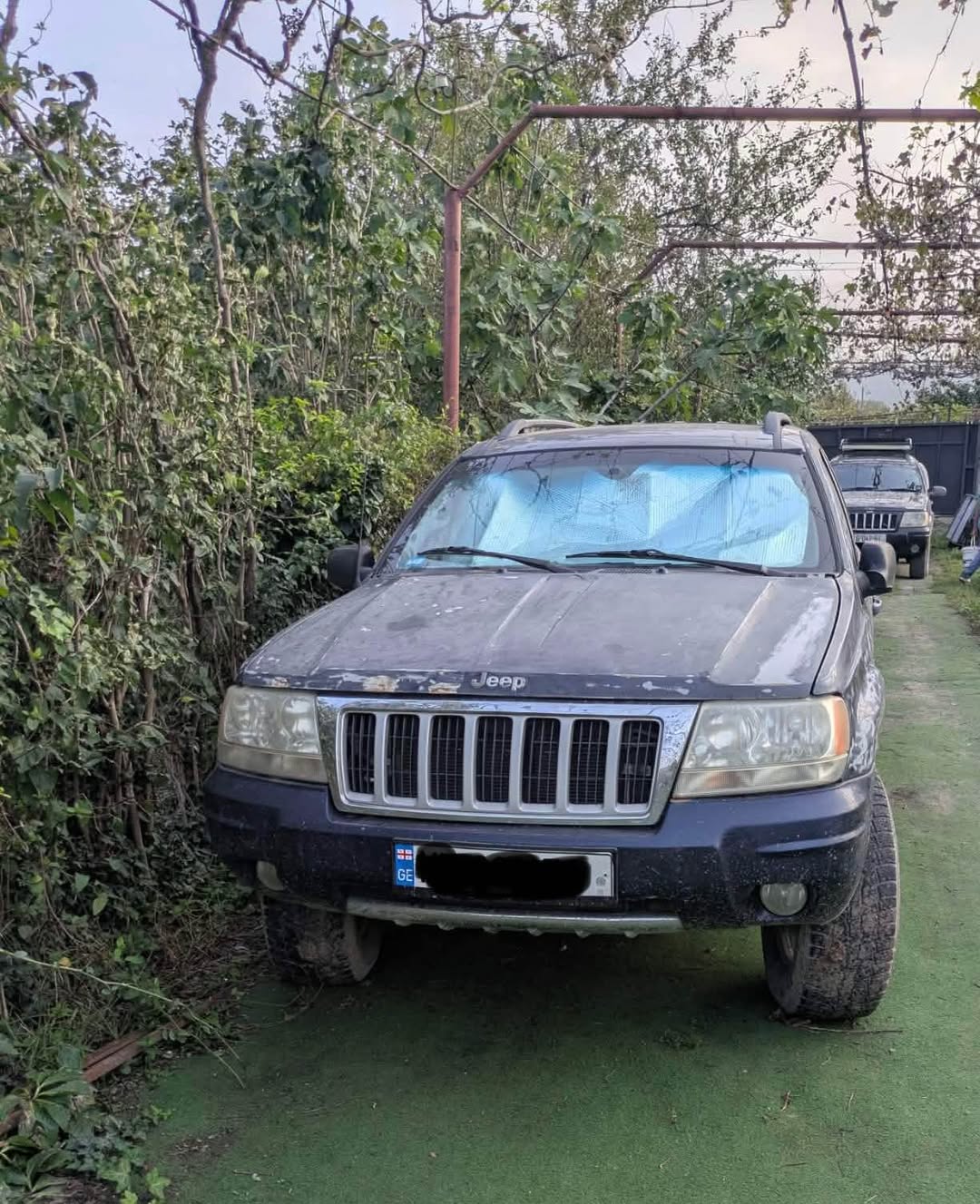 For sale, 2004 Grand Cherokee Limited, — $4,300