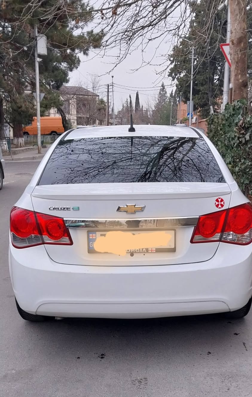 Chevrolet Cruze 2014 — 4,500$