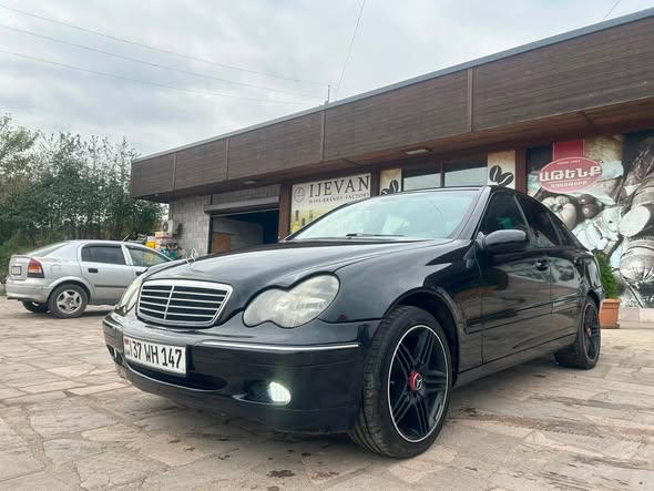 Avtomobil 2000 — 4,400$