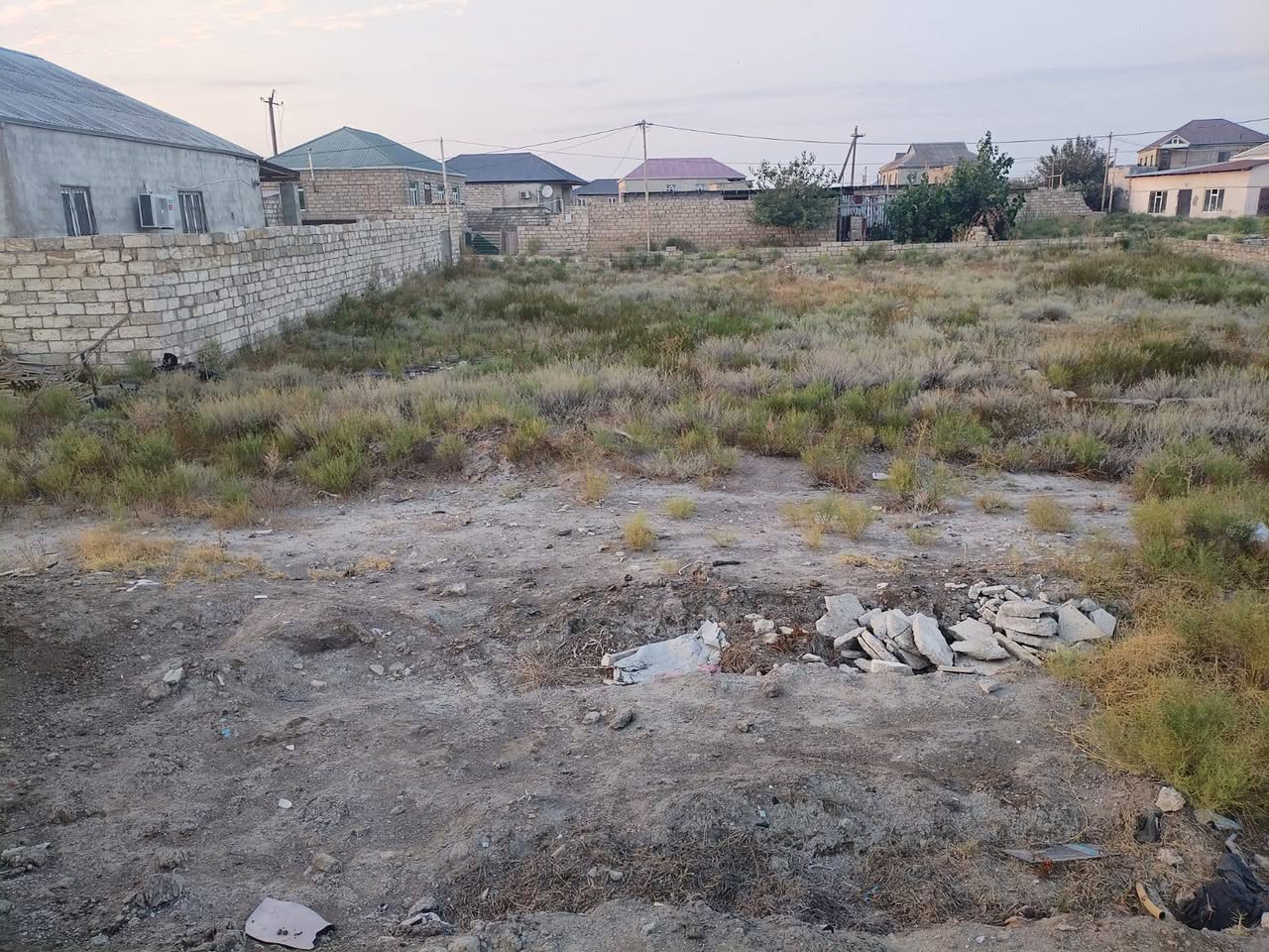 Məşdağada 4,5 sot torpaq satılır
