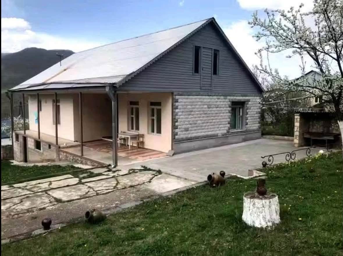 ❗️ Satılır ❗️ Dilicanlıda iki mərtəbəli daş ev - 150,000$