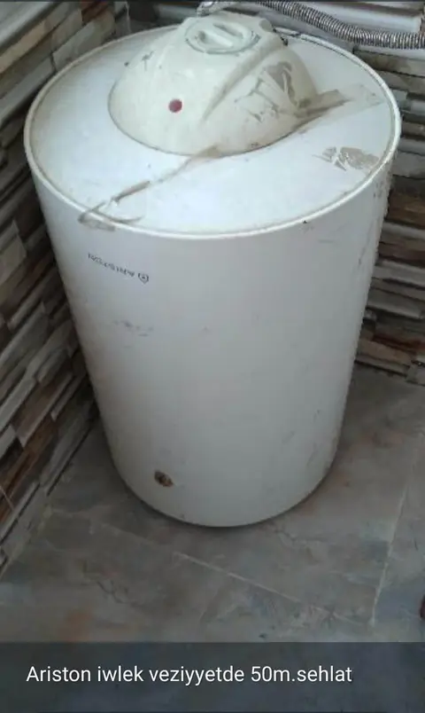 Ariston su qızdırıcısı, işlək vəziyyətdə