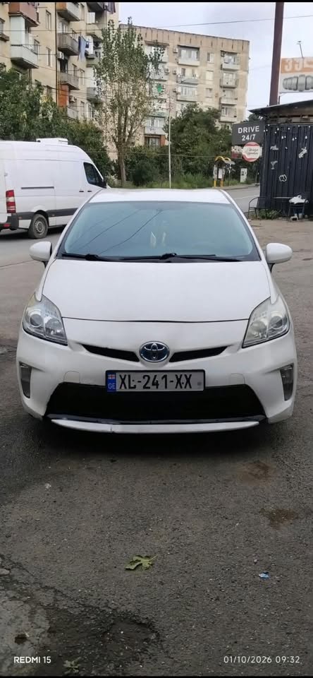 Satılır üçüncü nəsil Prius 2013-cü il — 5,500$