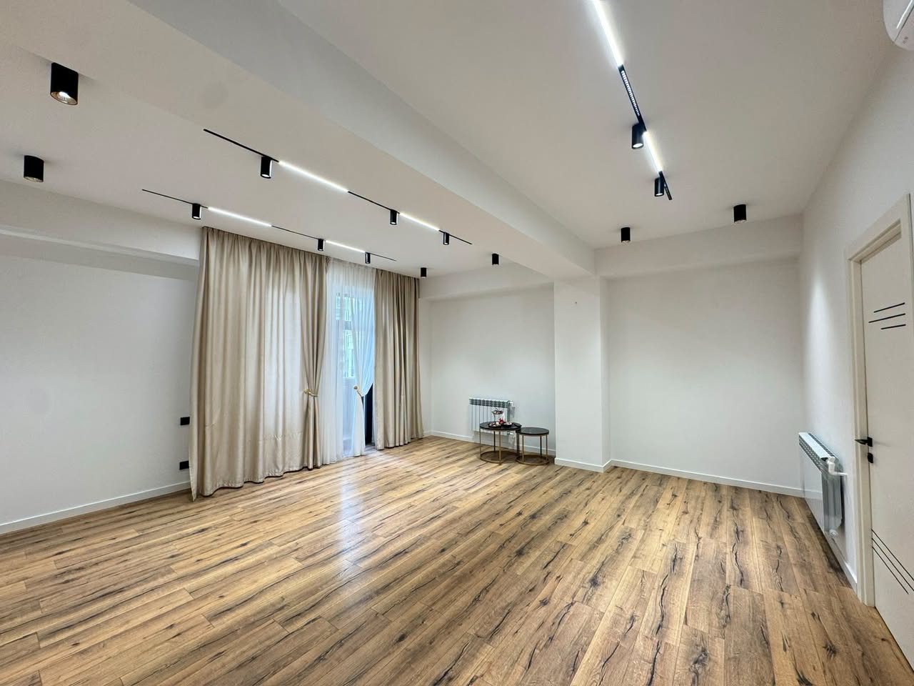 3 otaqlı mənzil satılır, İrəvan — $255,000
